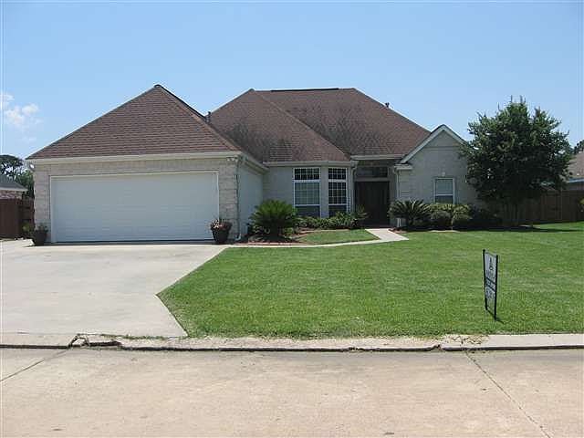 1st image of 645 Winchester Dr