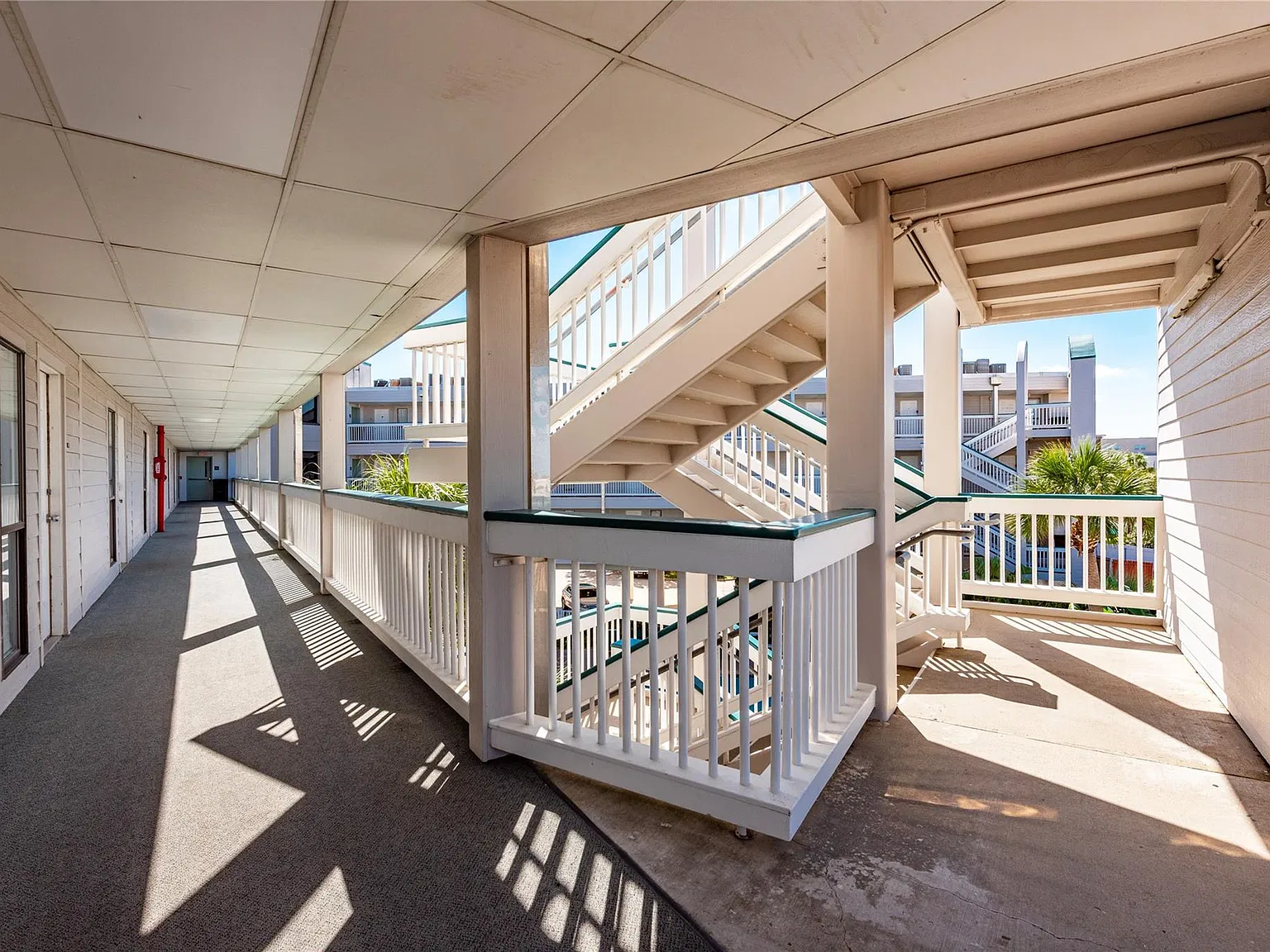 1 bed, 1.0 bath, 462 sqft, $1,600 — Photo 3