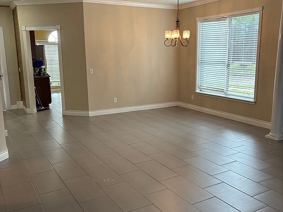 5th image of 2928 Julie Ann Dr #1