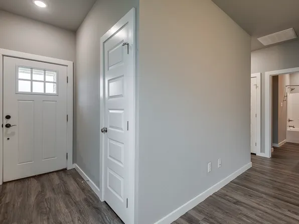 716 S Rusk Ave, Alvarado, TX 76009