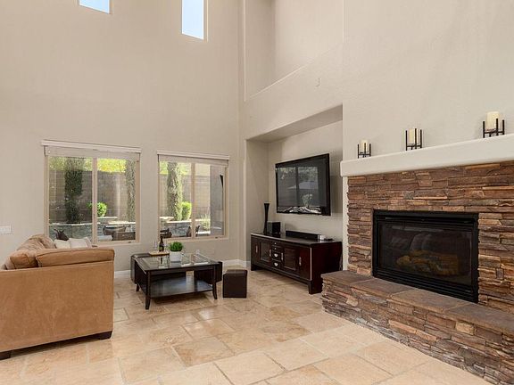 5th image of 3908 E Quail Ave