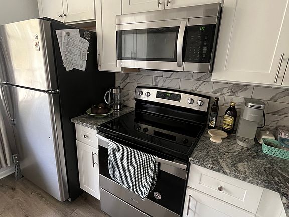 2nd image of 3640 Whitehall Dr
