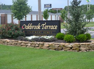 3131 SW Twilight Ct APT 201, Topeka, KS 66614