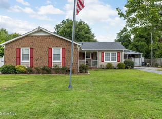 5213 Lord Tennyson Rd, Wilmington, NC 28405