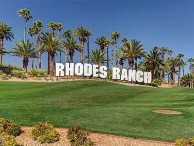 242 Botanic Gardens Dr, Las Vegas, NV, 89148