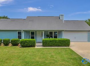 1019 Walker Ln, New Market, AL 35761