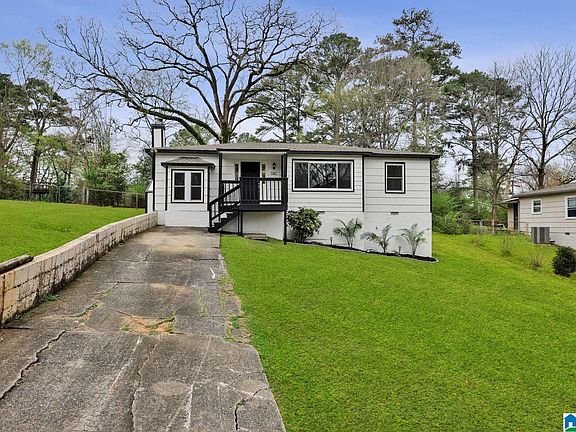 3rd image of 532 Rollingwood Rd