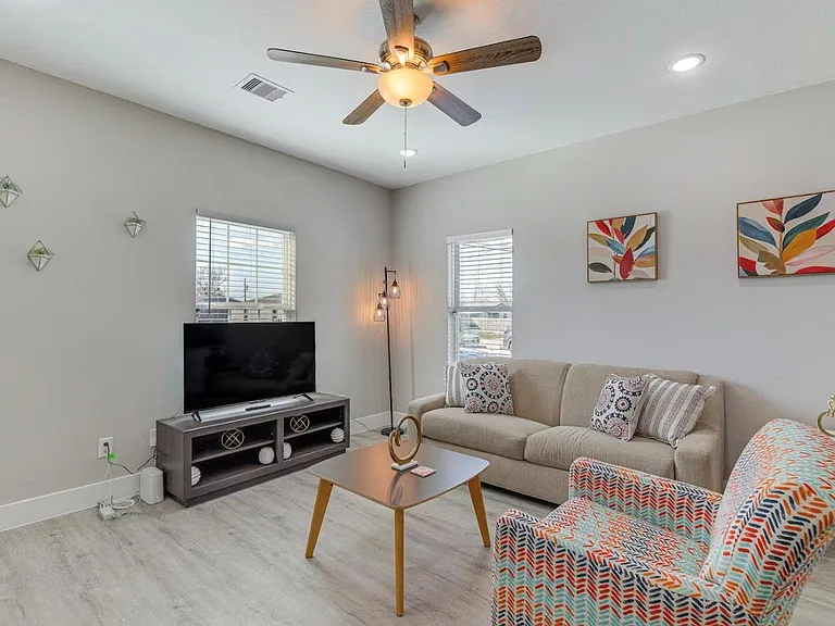 3603 Fidelity St #B — Photo 3