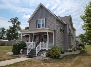 290 N Broadway, Wells, MN 56097