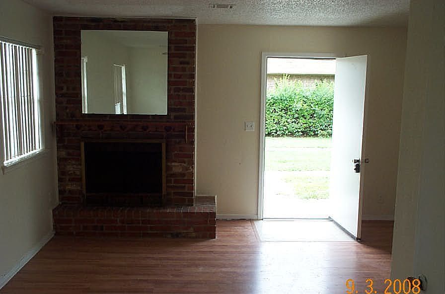 1st image of 1212 N Nail Pkwy