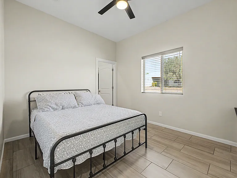 208 S Montgomery Pl — Photo 21