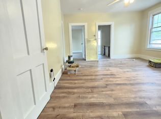 28 Cedar St #2, Taunton, MA 02780