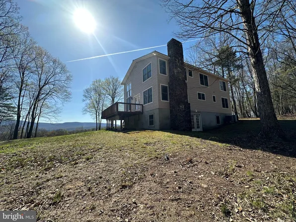 1905 Cabin Run Rd, Paw Paw, WV 25434