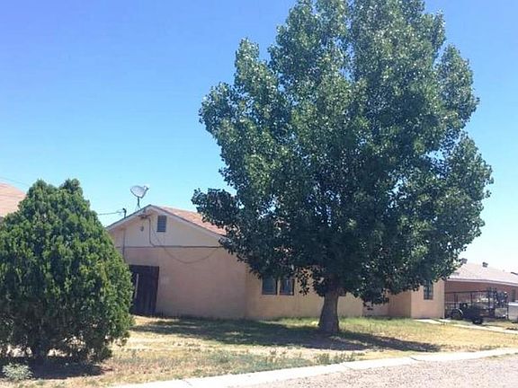 3rd image of 816 La Luz Dr