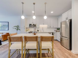 The James, Saint Louis, MO 63122