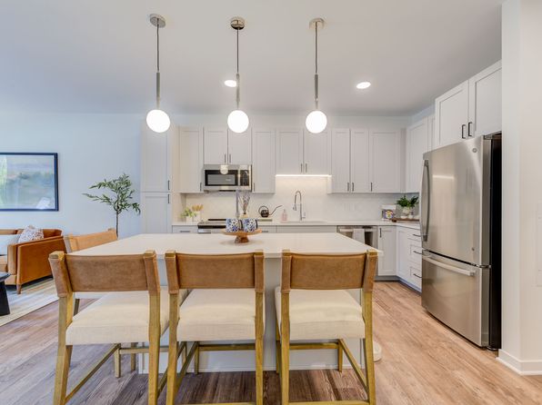The James | 416 N Kirkwood Rd, Saint Louis, MO