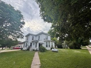 608 N Main St, Richland Center, WI 53581