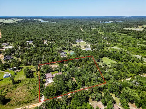 325 Planter Pointe Dr, Normangee, TX 77871