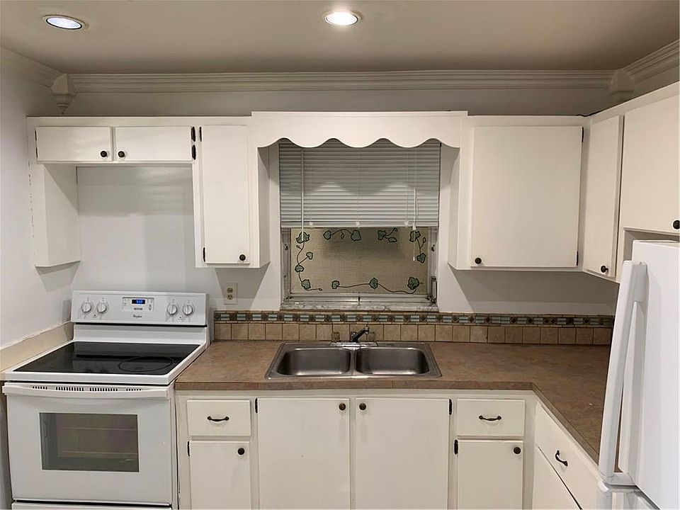1st image of 1900 S Kanner Hwy APT 6-204