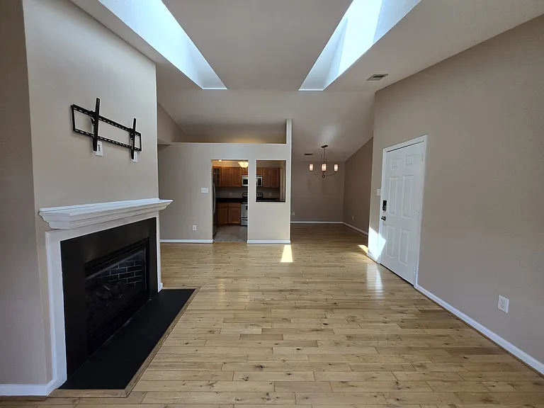 Spacious penthouse apartment