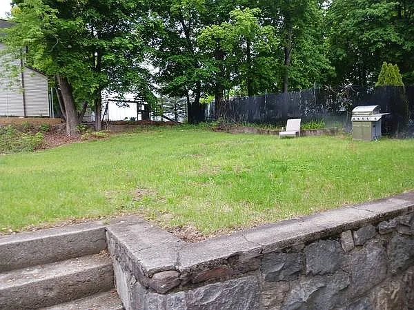 31 Farnham Ave #1 — Photo 10