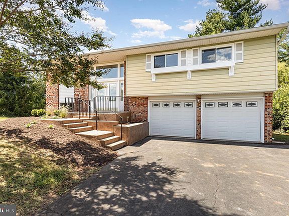 2nd image of 4216 High Ridge Rd