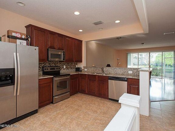 5th image of 13270 Stone Pond Dr