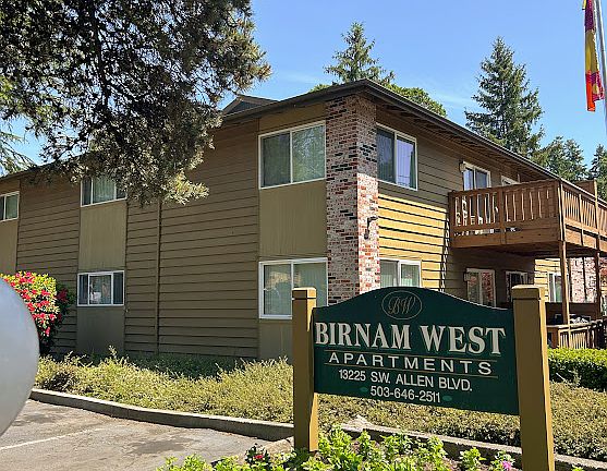 3rd image of 13225 SW Allen Blvd APT 45