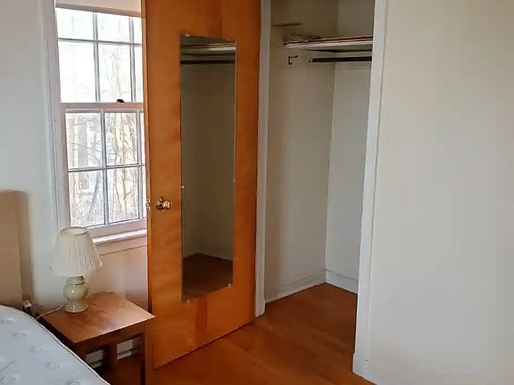 4th image of 52 Benedict Ln #C