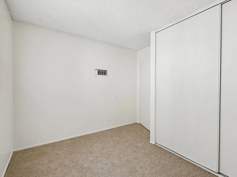 The Carlton Ridge Apartments — Photo 56