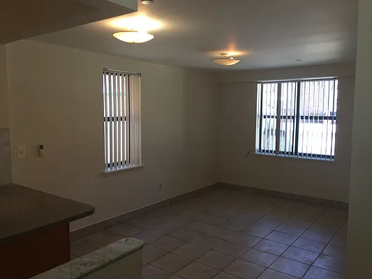 Rented by Metroline Realty | media 12