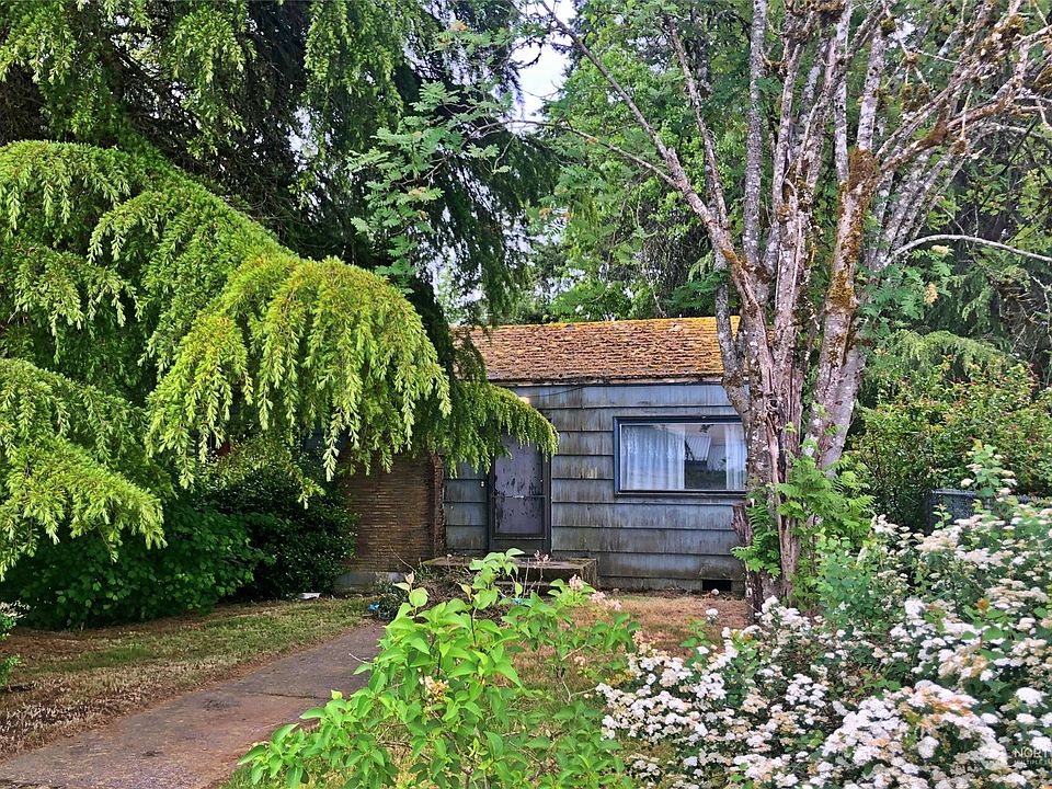 1st image of 2321 Conger Avenue NW