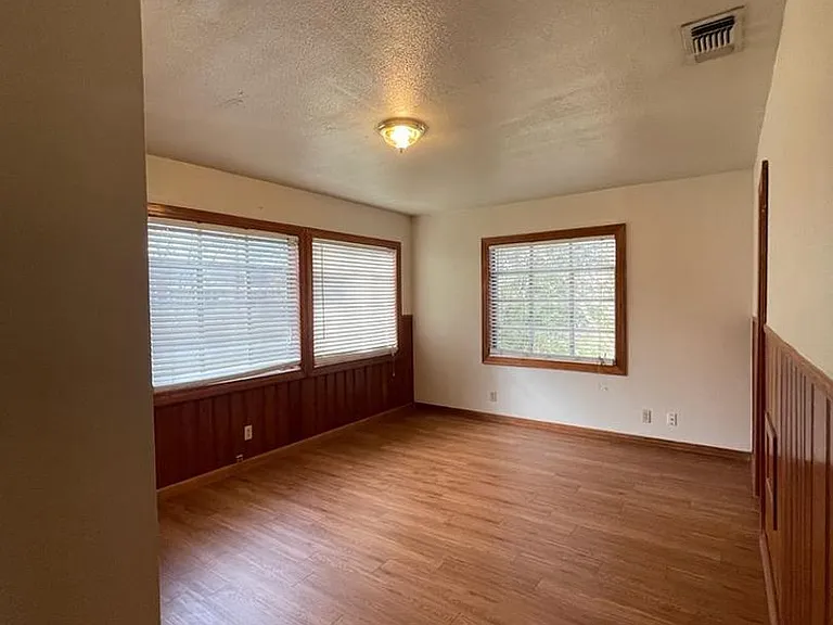 108 Austin St — Photo 12