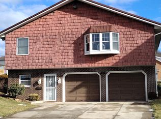 905 Grove Ave, Windber, PA 15963