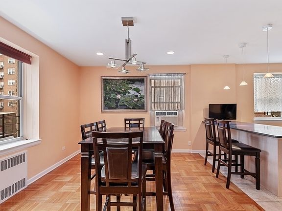 3rd image of 16201 Powells Cove Blvd APT 1D
