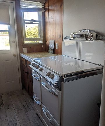 3rd image of 2755 C St #2755