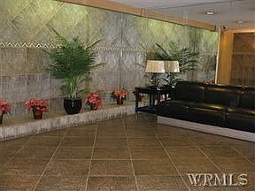 2nd image of 665 Thwaites Pl APT 1A