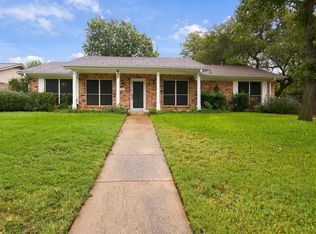 408 Englewood Ln, Hurst, TX 76053