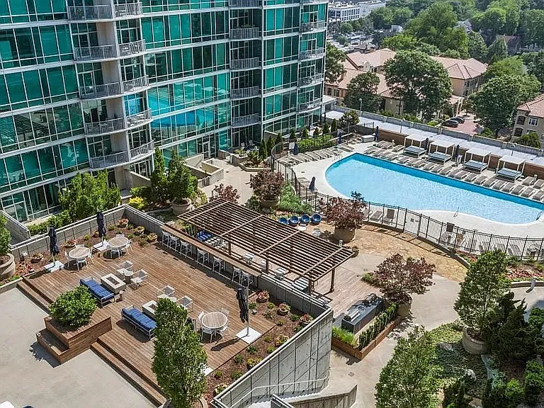 923 Peachtree St NE #2027 — Photo 6