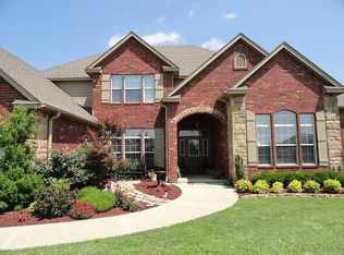 900 SW 23rd St, Wagoner, OK 74467