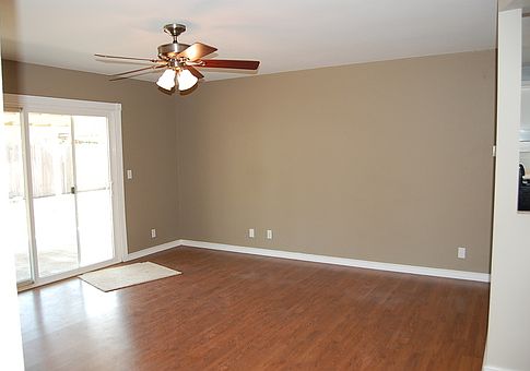 3rd image of 4008 Francis Ave