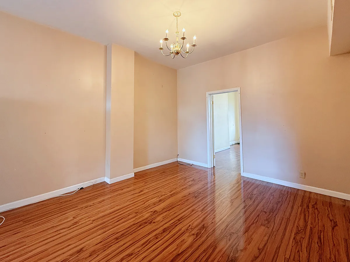 Building Photo - 4734 Liberty Ave #2