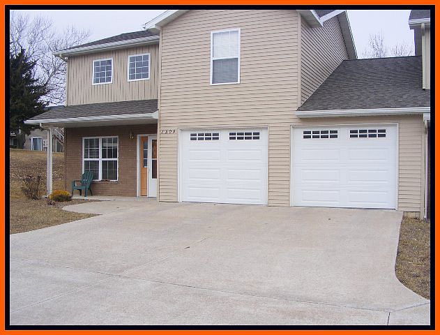 1st image of 1509 Crown Dr