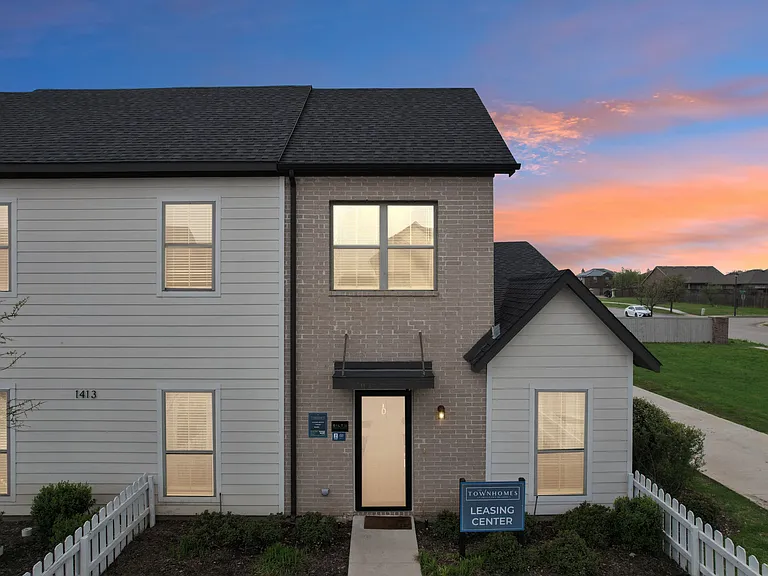 Townhomes at Princeton Meadows — Photo 28