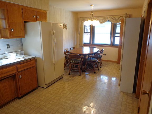 5th image of 6336 S La Crosse Ave