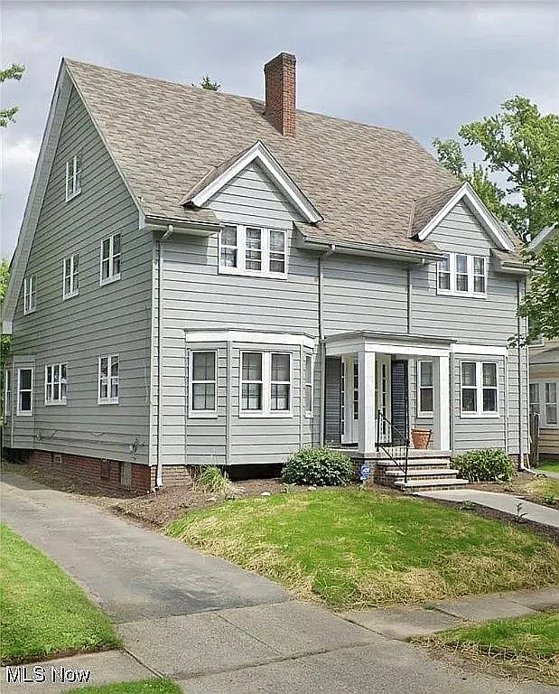 4 bed, 2.5 bath, 2567 sqft, $2,000 — Photo 1