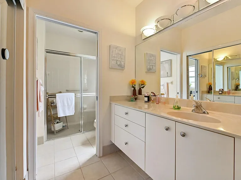 6077 Lake Hibiscus Dr — Photo 17