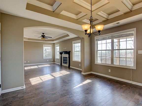 4th image of 2905 McManus Cir