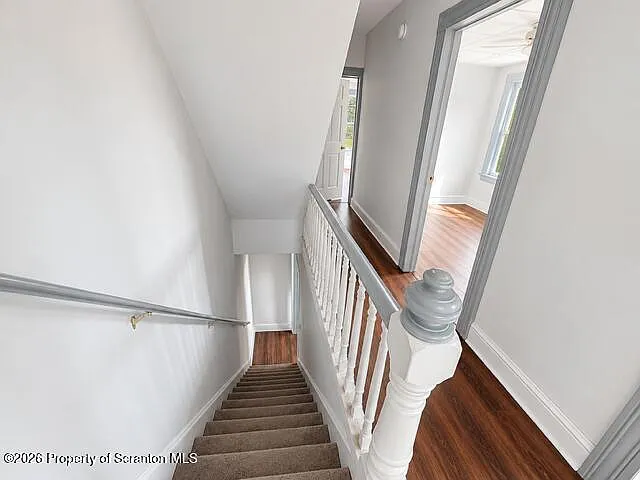 516 4th St — Photo 9