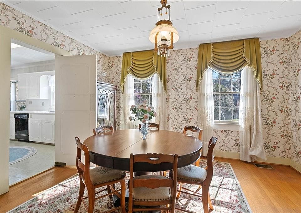 13th image of this home